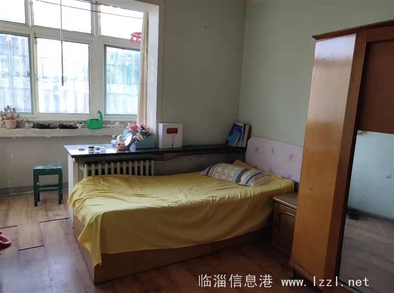 稷下北生活區(qū)三樓出租